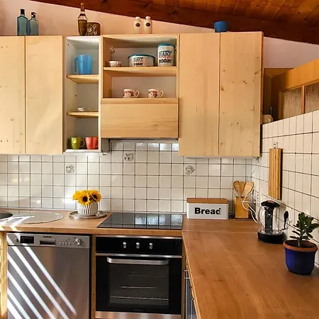 Live & Work Dalmatian Way At Chic Lajka Duplex *