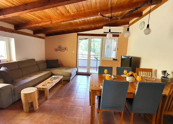 Live & Work Dalmatian Way At Chic Lajka Duplex Appartement